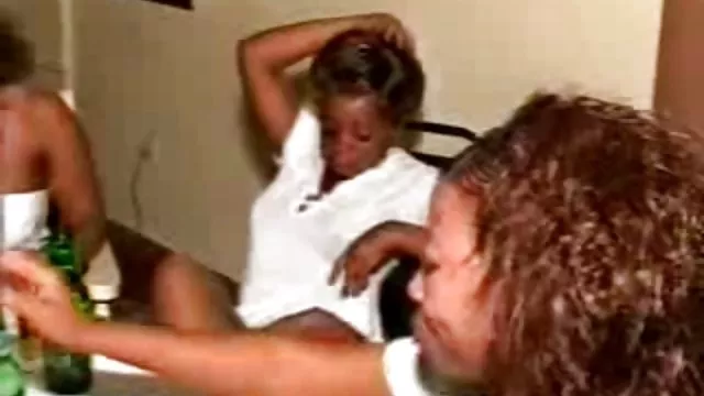 سكس بدون تسجيل سيليكون حمالة بيكيني اكبر موقع صور سكس عربي Il