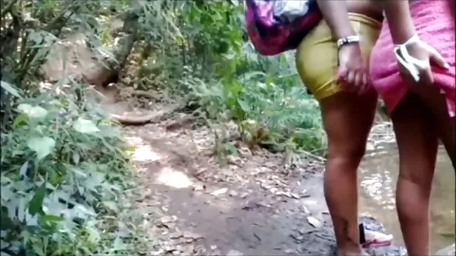 سكس بدون تسجيل فتاة جميلة في صور كوس عربي ملابس داخلية مثيرة