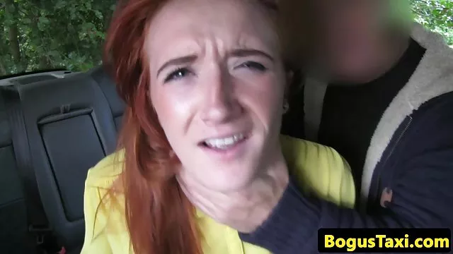 سكس بدون تسجيل جميلة في سن المراهقة في الجزء الأعلى من الظهر صور سكس عربيه متحركه