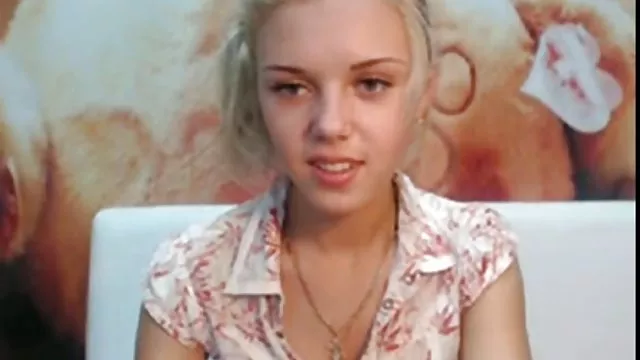 سكس بدون تسجيل أقدم زوج من الملابس الداخلية لارتداء صور جنسية عربي